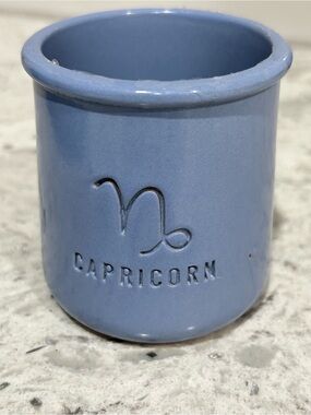 La Fermiere Capricorn Yogurt Pot Lavender Blue
